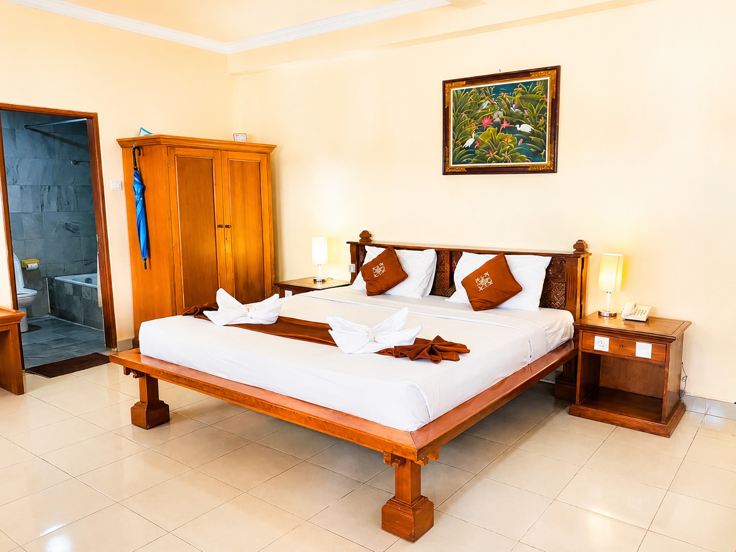 Deluxe Double or Twin Bedroom